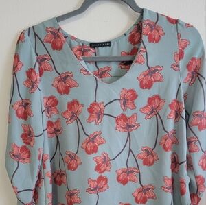 West kei flowered top, size small
